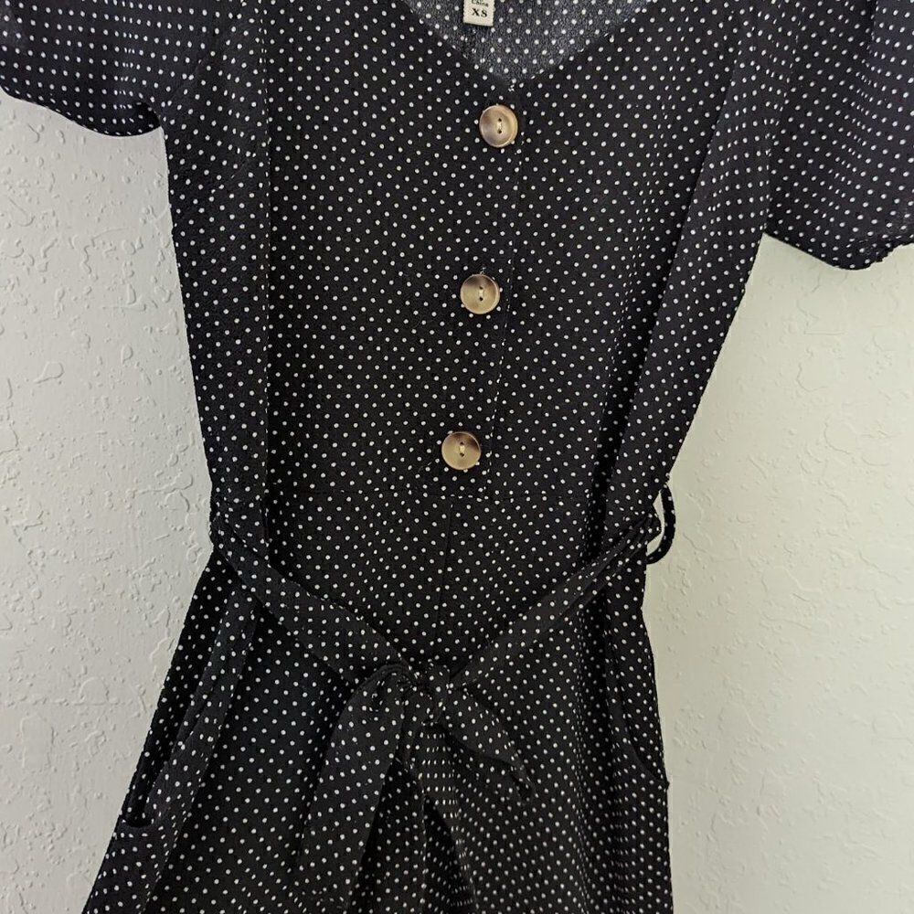 Women's Monteau Romper XS Dark Black White Polka Dots Capris Pant Button Pockets - Picture 4 of 8